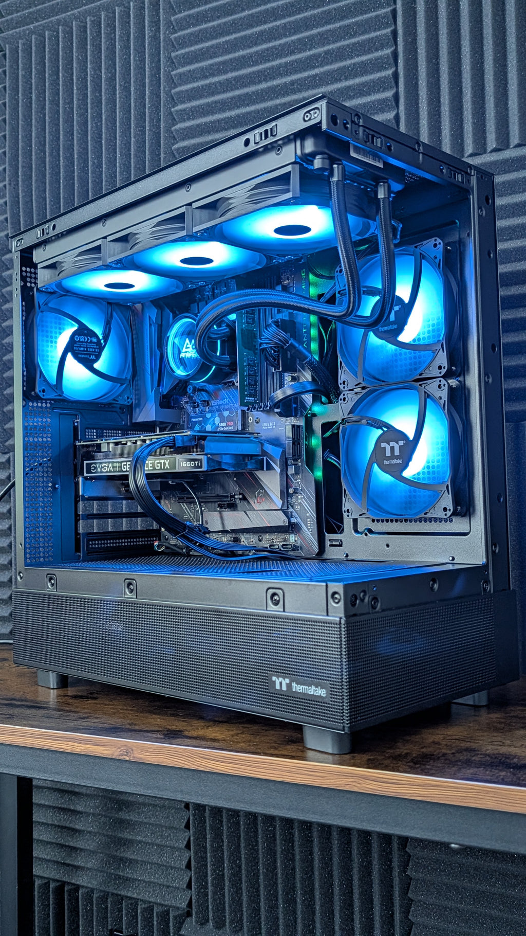 GTX 1660 Ti Gaming PC – Intel i5-9400F, 16GB RAM, 512GB NVMe, WiFi 6 + Bluetooth